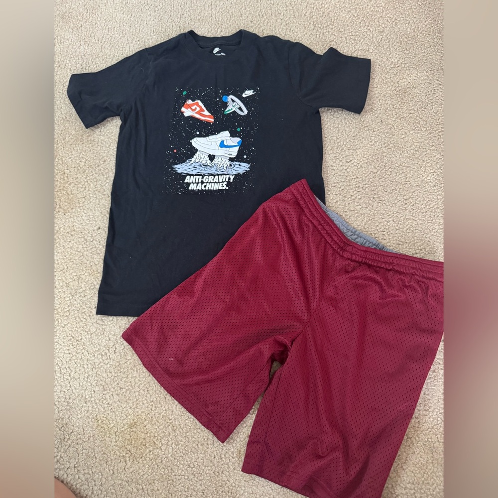Nike Graphic Tee & Starter Athletic Shorts Bundle | Kids Size Large (10/12) |